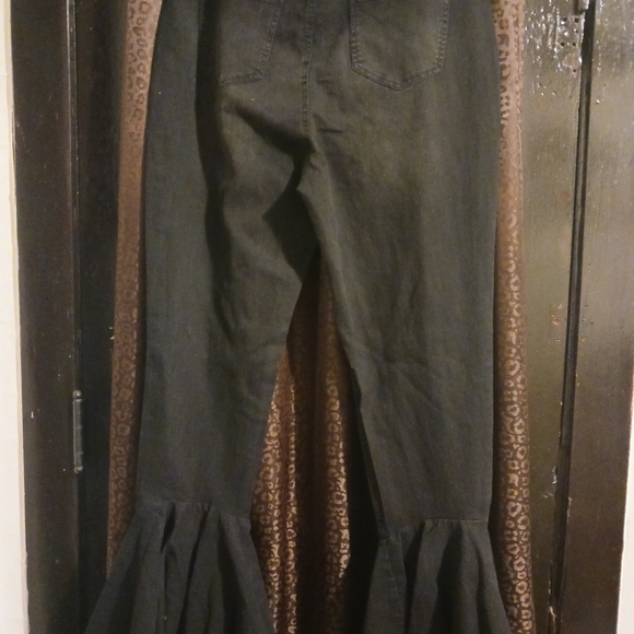 Black jeans - Picture 2 of 3